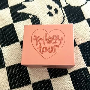 🎶NIB Trilogy Tour VIP Cup🎶